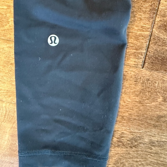 lululemon athletica Pants - Lululemon Grey Wunder Train Leggings Size 4 23” inch inseam